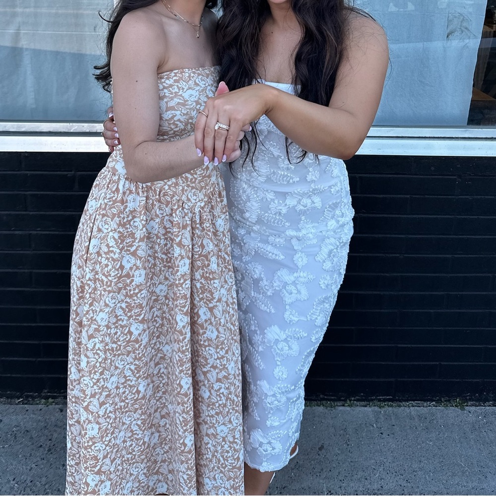 12th Tribe Leilani White Floral Textured Strapless Dress